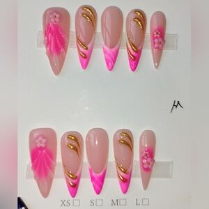 Pink and Gold Floral Nail Set